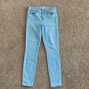 Paige Size 27 Light Wash Skinny Jeans!